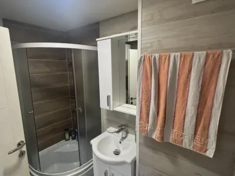 Izdavanje, stan, 46m², Stari Aerodrom, Podgorica - image 2