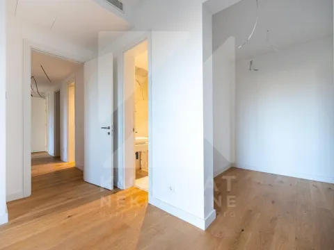 Prodaja, trosoban stan, 137m², Stara Varoš, Podgorica - image 10