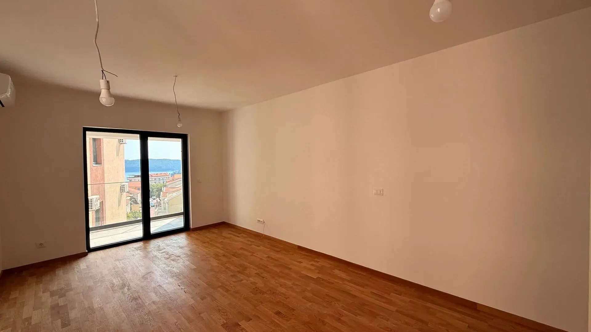 Sale, two bedroom apartment, 64m², Bečići, Budva