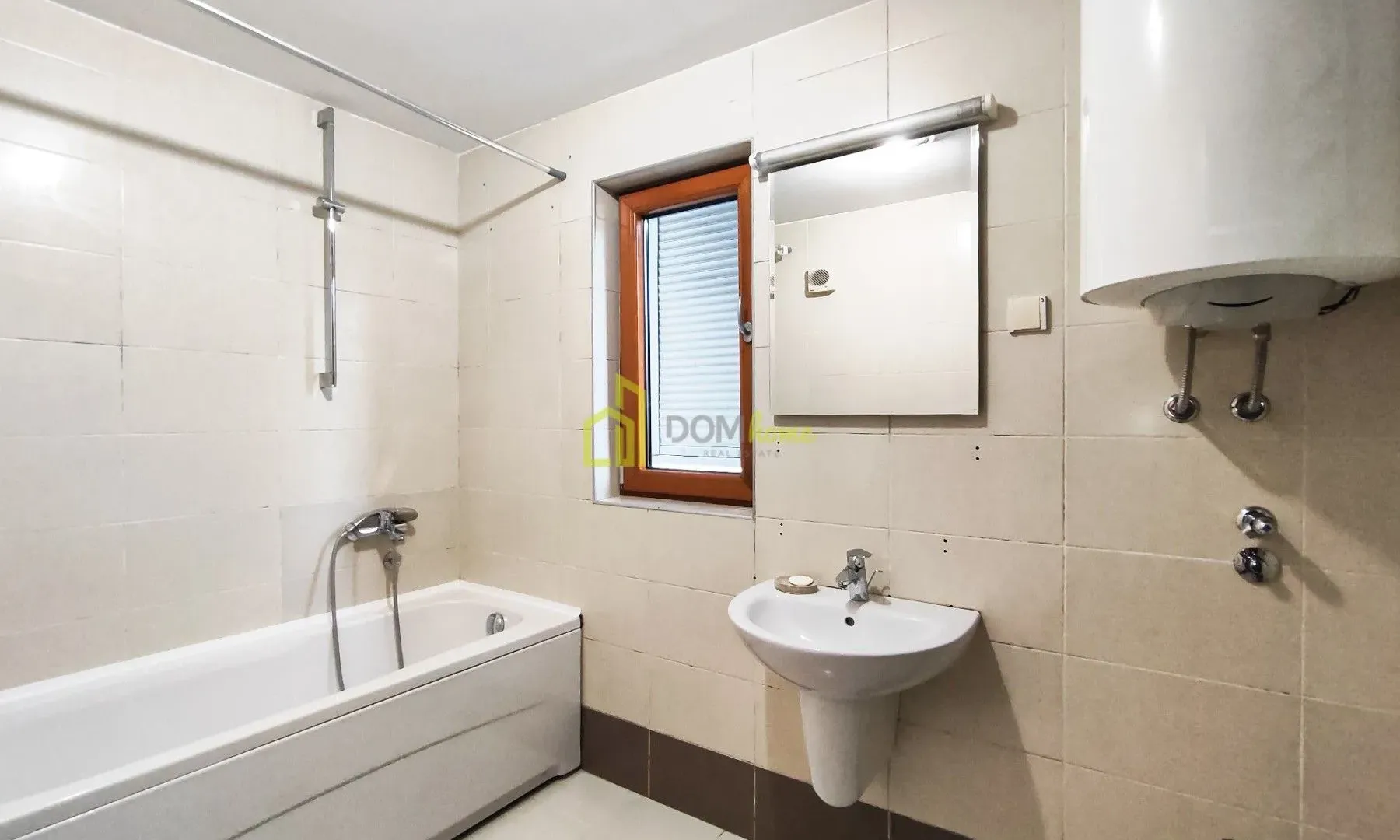 Izdavanje, dvosoban stan, 87m², Tološka šuma, Podgorica