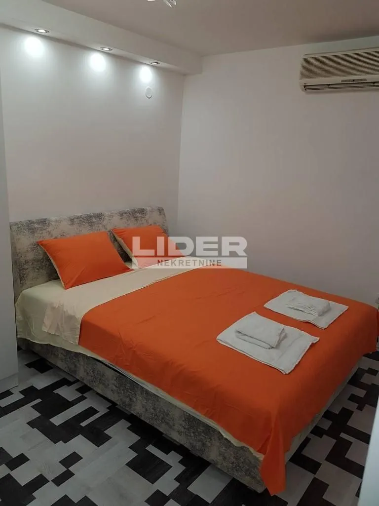 Rent, two bedroom apartment, 52m², Stari Grad, Beograd