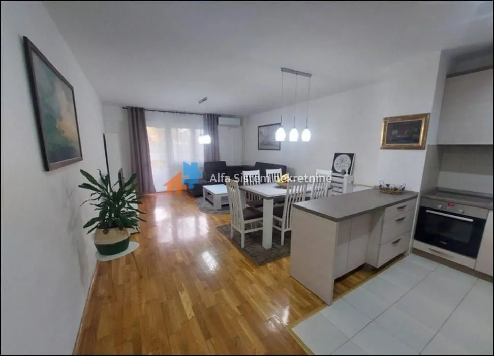Rent, three bedroom apartment, 74m², Voždovac Sve Podlokacije, Beograd