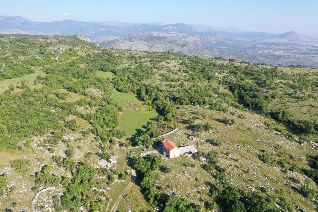 Prodaja, plac, 360000m², Podgorica, Crna Gora