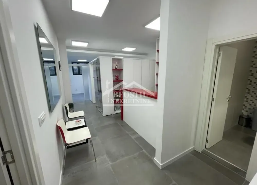 Rent, office space, 58m², Crveni Krst, Beograd