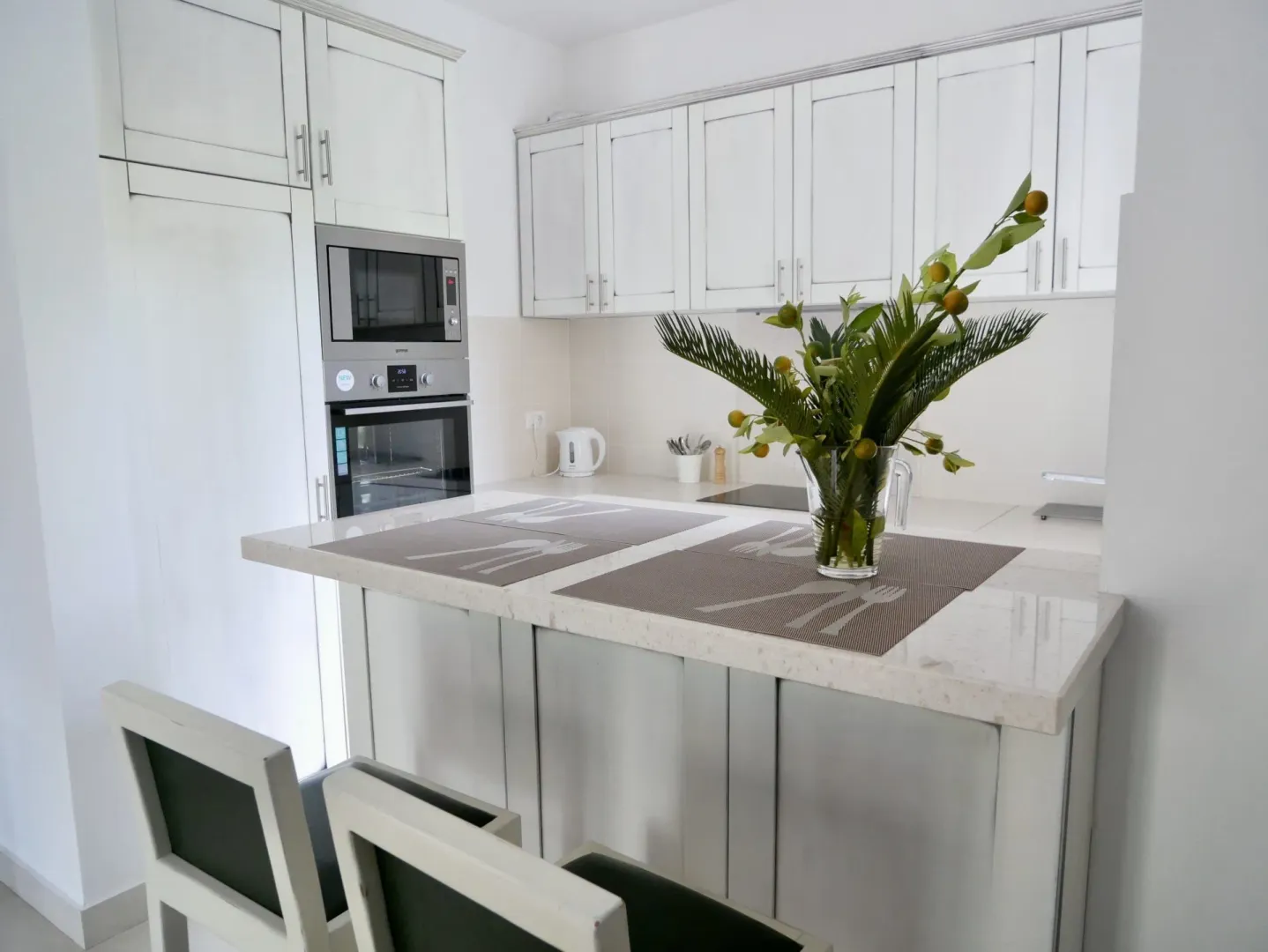 Prodaja, trosoban stan, 96m², Morinj, Kotor