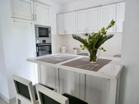 Prodaja, trosoban stan, 96m², Morinj, Kotor - image 7