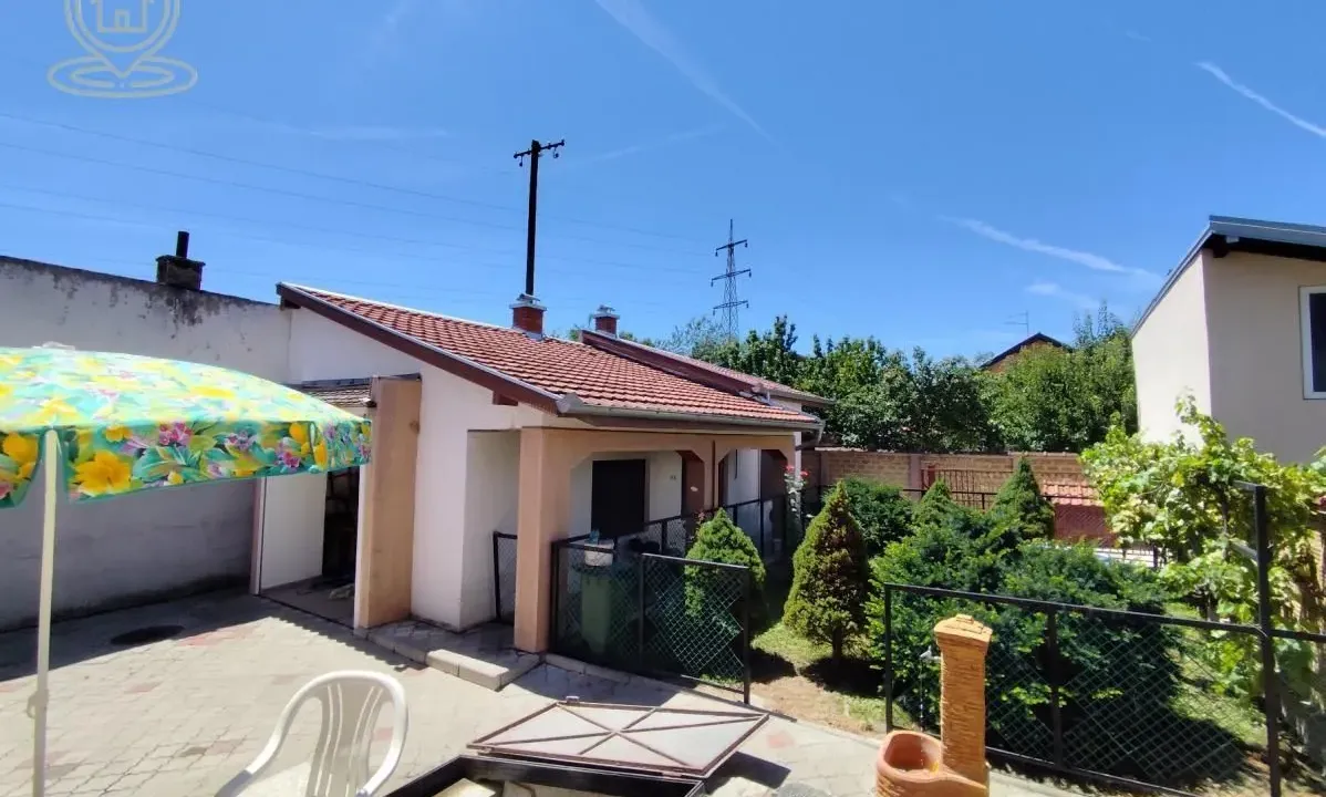 Sale, house, 236m², Adice, Novi Sad Sve Podlokacije