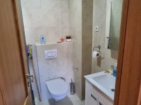 Rent, one bedroom apartment, 55m², Bulevar, Budva - image 4