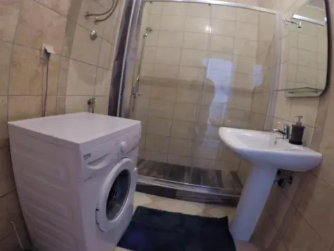 Izdavanje, garsonjera, 32m², Bečići, Budva - image 6