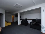 Izdavanje, poslovni prostor, 183m², Centar, Podgorica - image 3