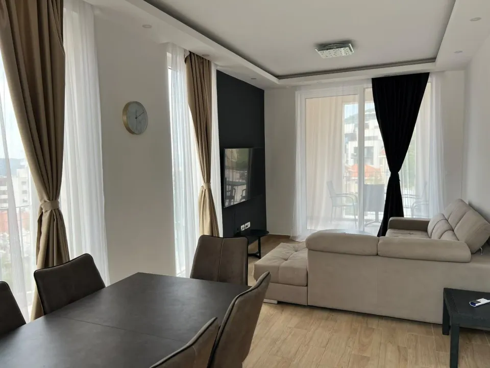 Sale, two bedroom apartment, 78m², Bečići, Budva