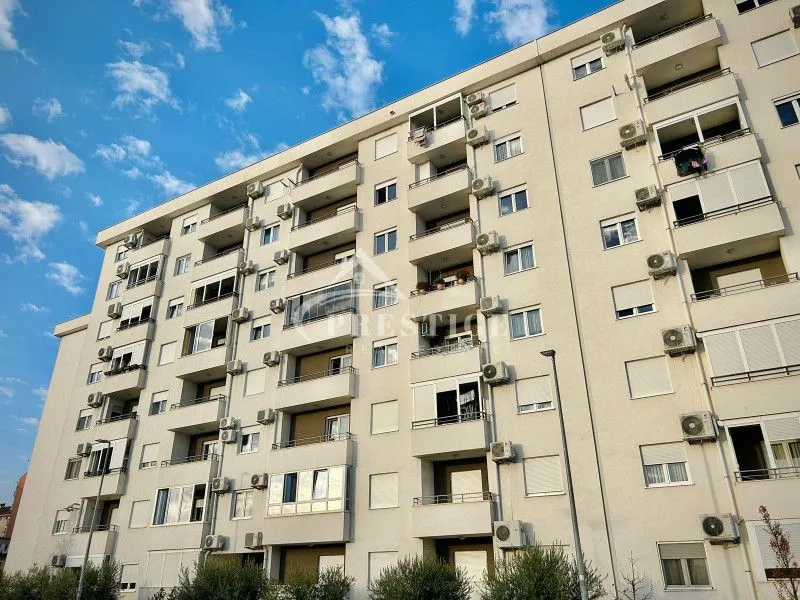 Prodaja, jednosoban stan, 50m², Stari Aerodrom, Podgorica