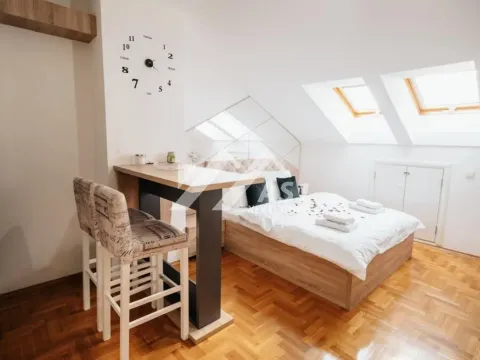 Izdavanje, jednosoban stan, 34m², Novi Sad Sve Podlokacije, Novi Sad - image 1