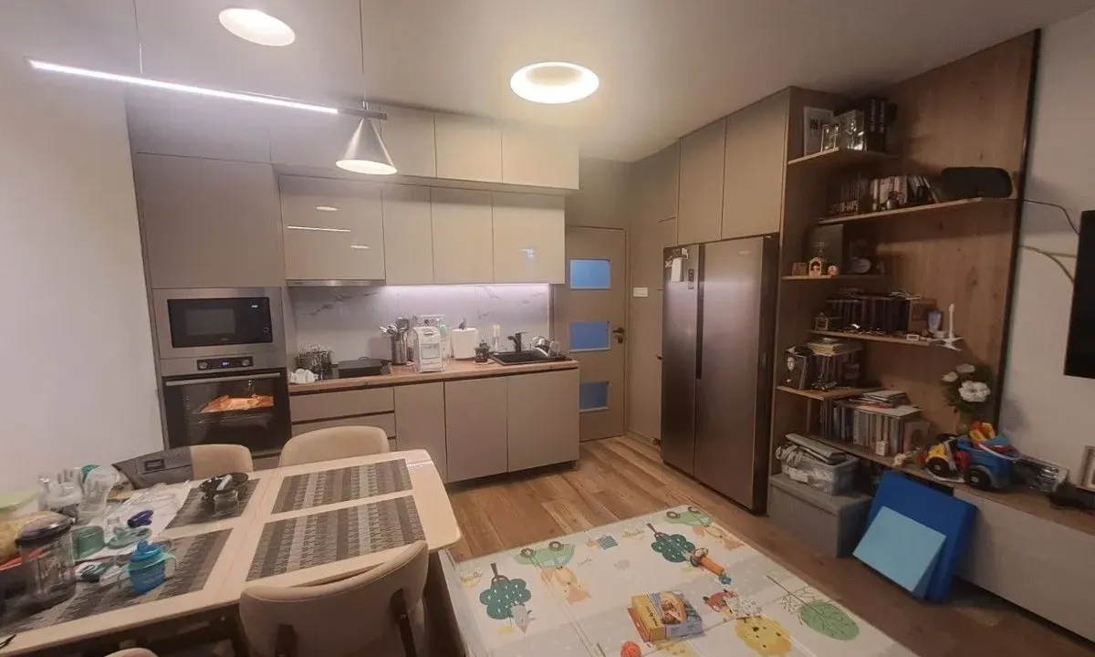Prodaja, jednosoban stan, 40m², Stari Aerodrom, Podgorica