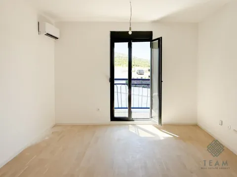 Rent, one bedroom apartment, 39m², Tološi, Podgorica - image 2