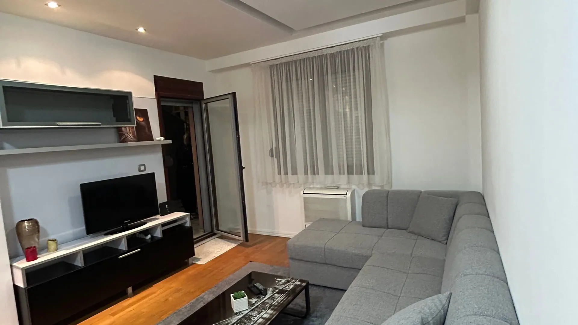 Prodaja, jednosoban stan, 51m², Stari Aerodrom, Podgorica