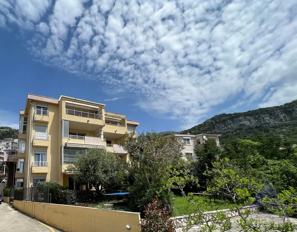Sale, three bedroom apartment, 95m², Lazi, Budva