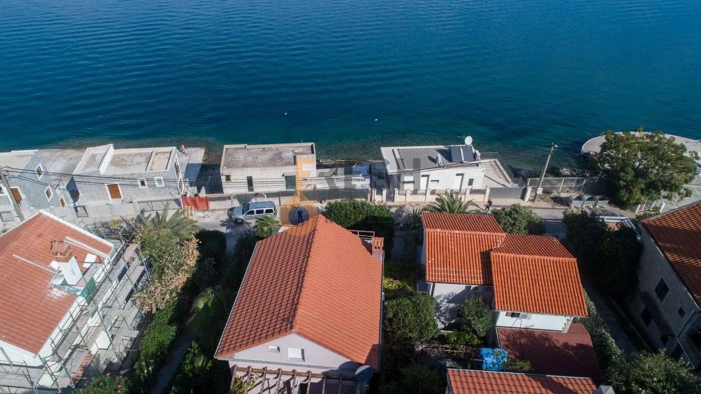 Prodaja, kuća, 239m², Krašići, Tivat
