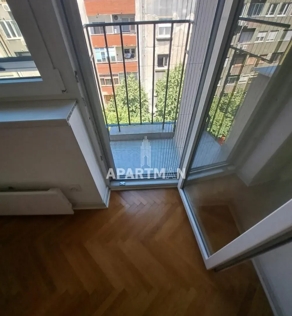 Sale, two bedroom apartment, 64m², Savski Venac, Beograd