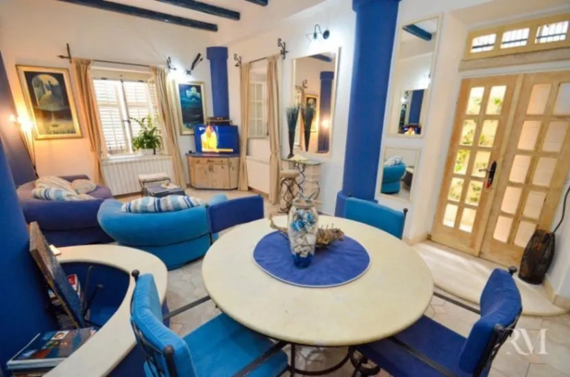 Izdavanje, kuća, 100m², Stari Grad Kotor, Kotor