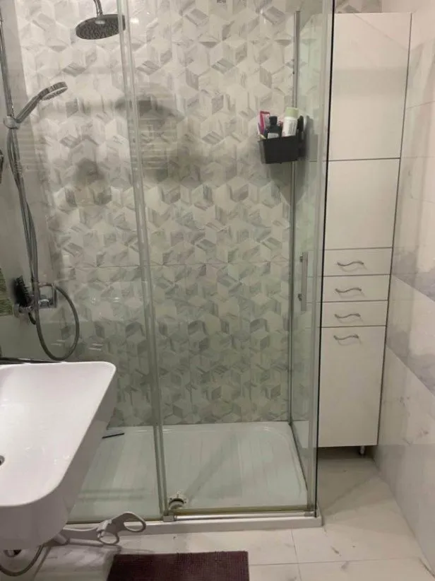 Izdavanje, jednosoban stan, 50m², Central Point, Podgorica