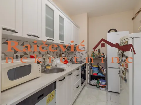 Prodaja, dvosoban stan, 57m², Karaburma, Palilula Sve Podlokacije - image 9