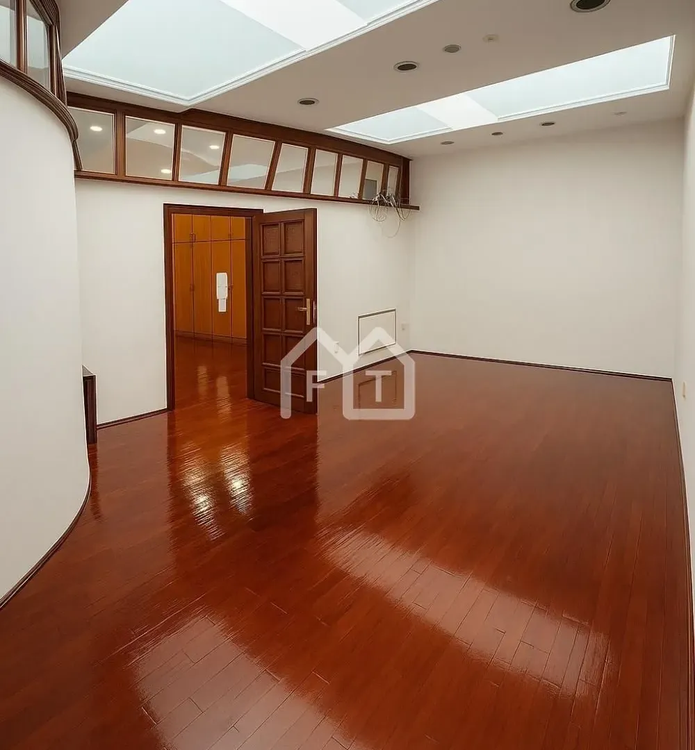 Rent, office space, 106m², Stari Merkator, Novi Beograd Sve Podlokacije