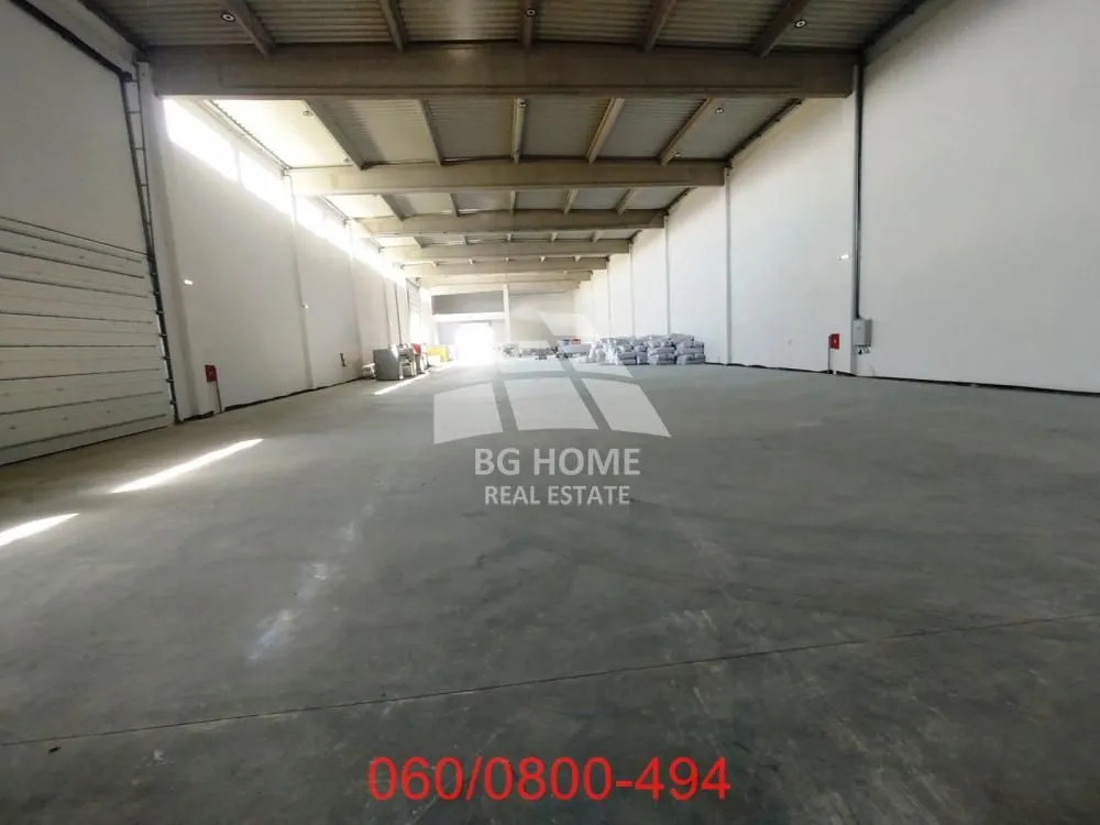 Rent, office space, 2318m², Dobanovci, Surčin