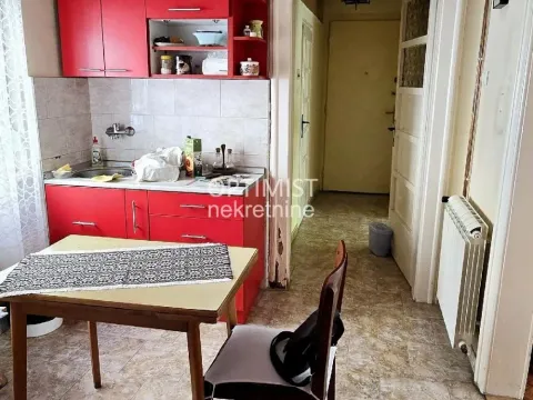 Sale, three bedroom apartment, 60m², Savski Venac, Beograd - image 2