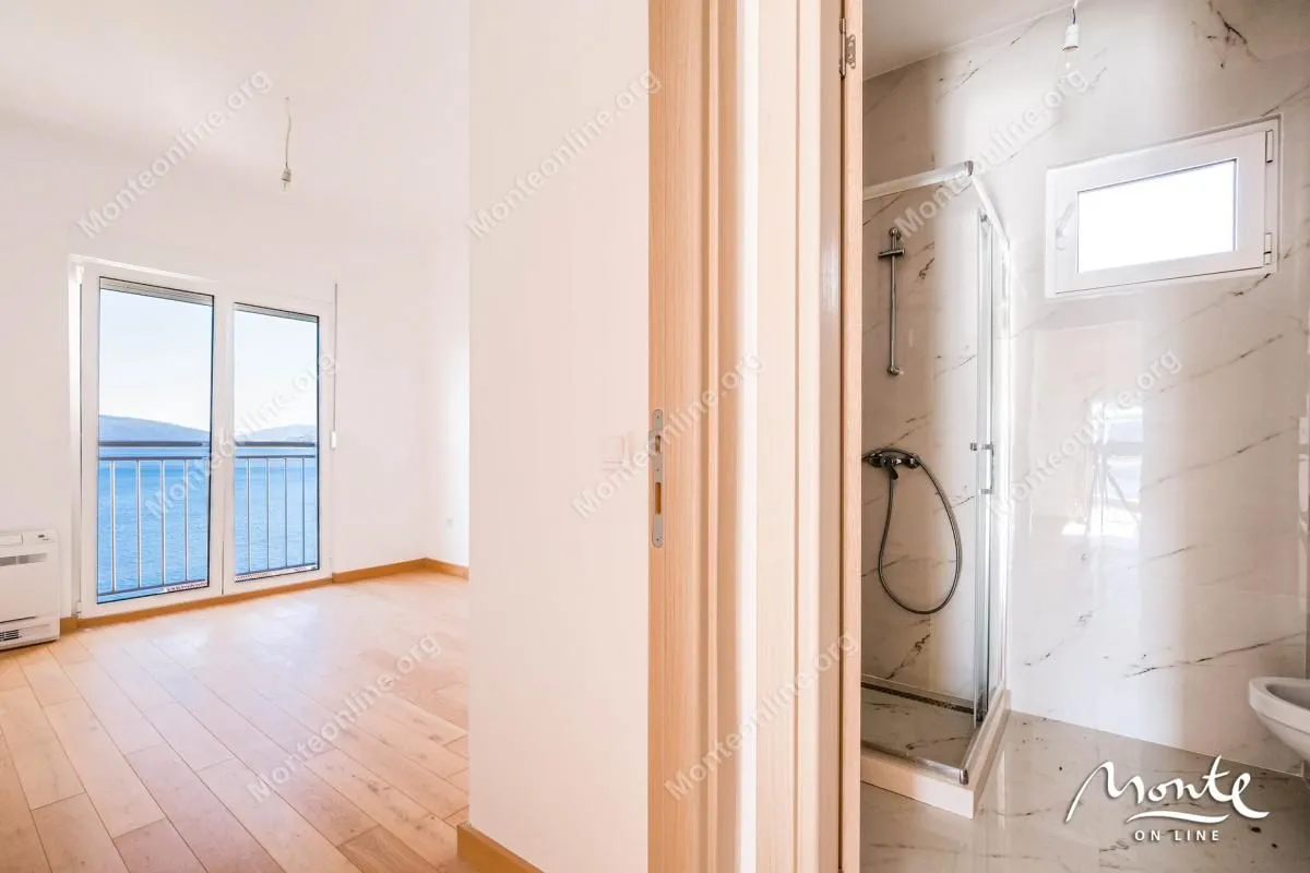Prodaja, dvosoban stan, 66m², Tivat, Crna Gora