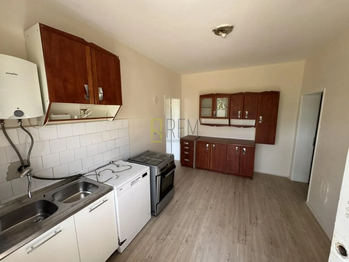 Rent, two bedroom apartment, 80m², Podgorica, Crna Gora