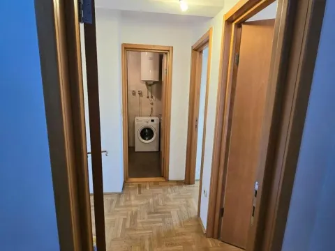 Prodaja, dvosoban stan, 64m², Stari Aerodrom, Podgorica - image 10
