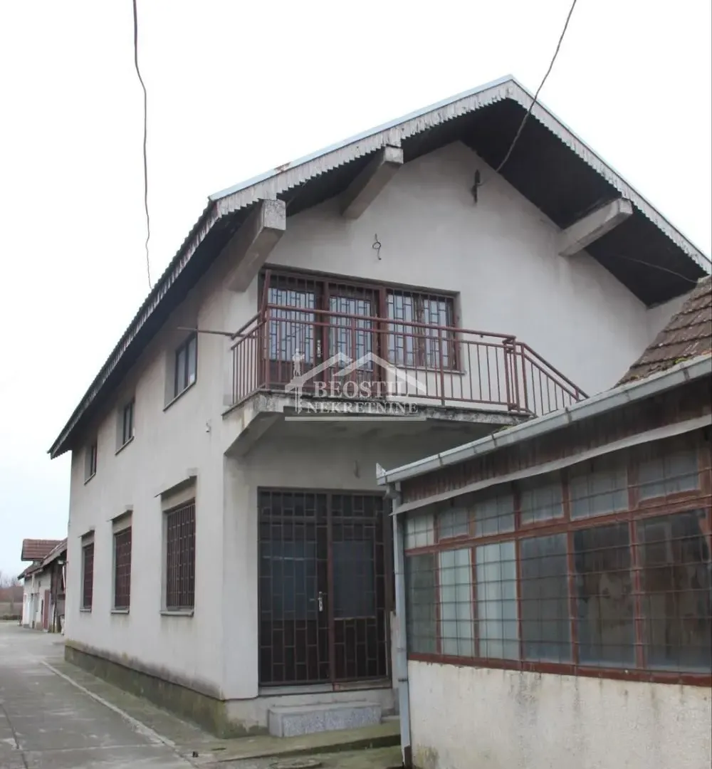 Sale, house, 680m², Dobanovci, Surčin