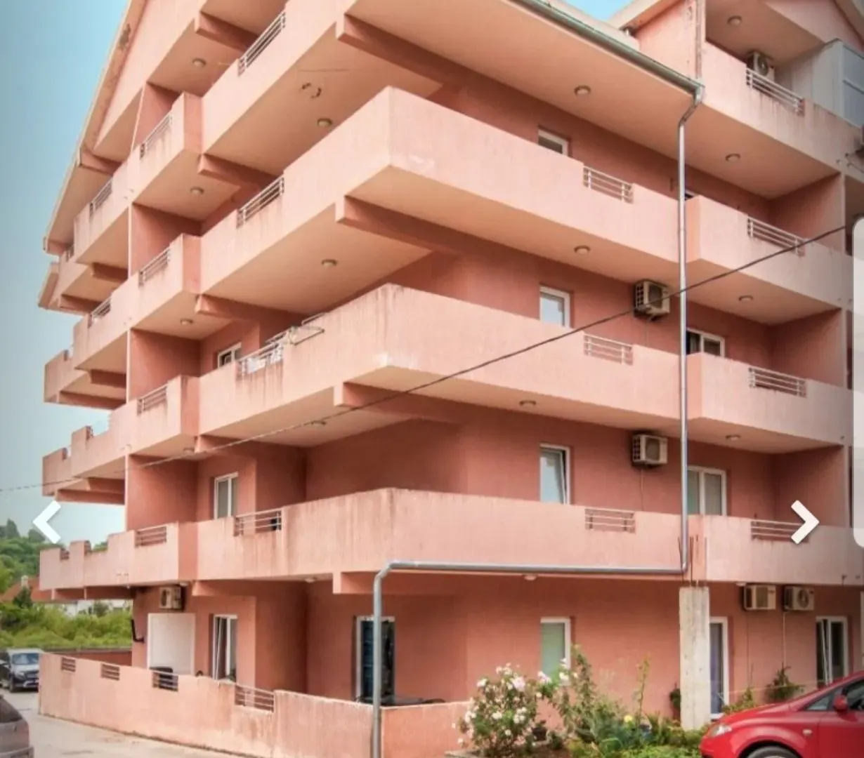 Stan-na-dan, jednosoban stan, 84m², Bonići, Tivat