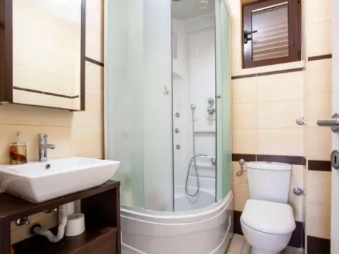 Prodaja, kuća, 358m², Podkošljun, Budva - image 8