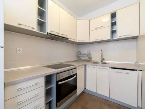Sale, two bedroom apartment, 69m², Bečići, Budva - image 10