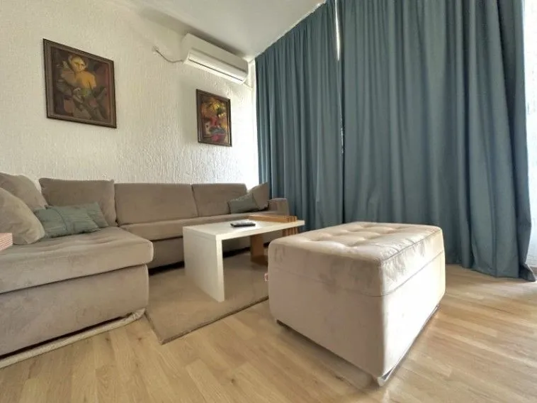 Rent, one bedroom apartment, 50m², Buljarica, Budva