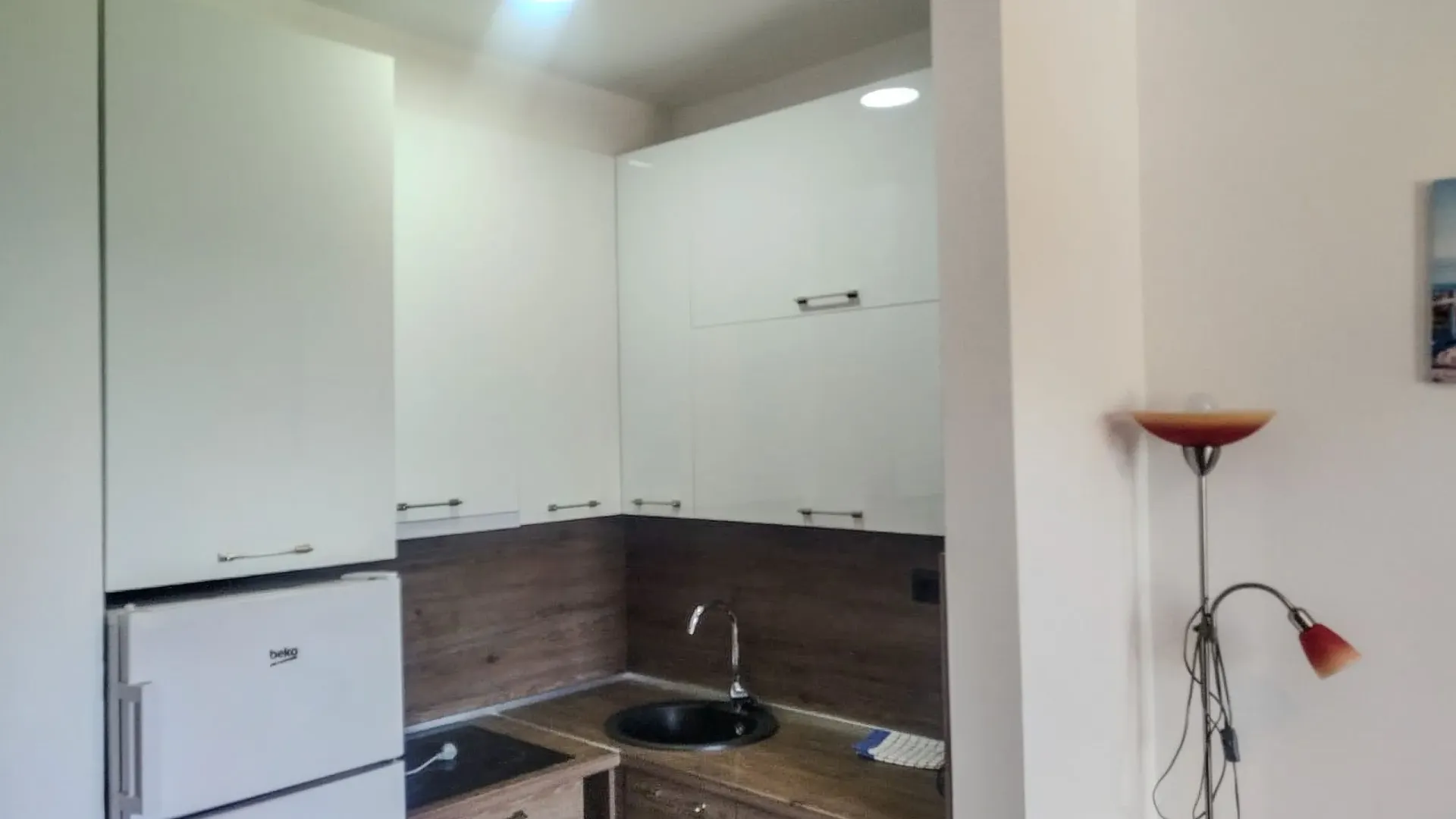Izdavanje, jednosoban stan, 50m², Donja Lastva, Tivat