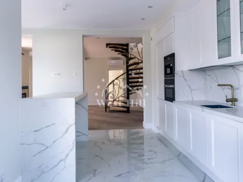 Sale, two bedroom apartment, 115m², Đenovići, Herceg Novi - image 3