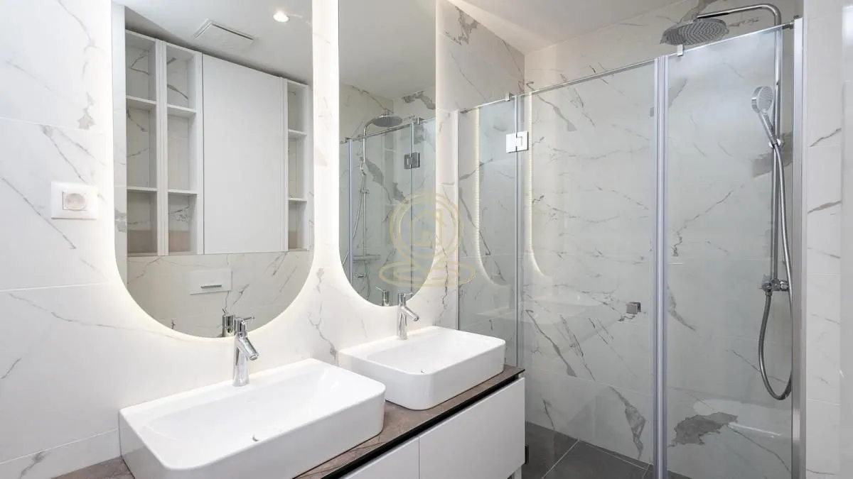 Izdavanje, trosoban stan, 75m², Stari Grad, Beograd