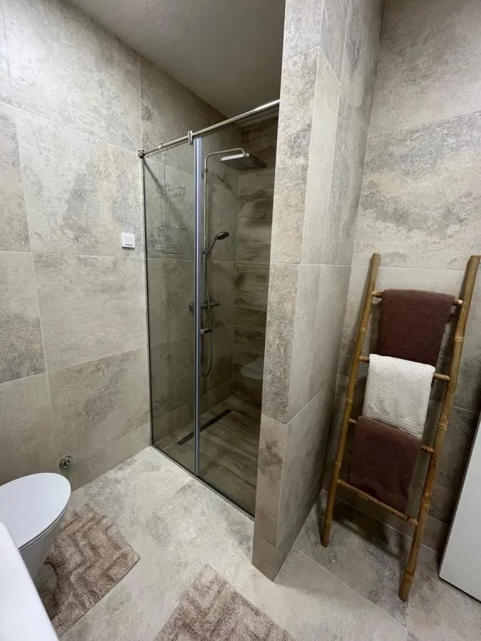 Rent, two bedroom apartment, 70m², Tivat, Crna Gora