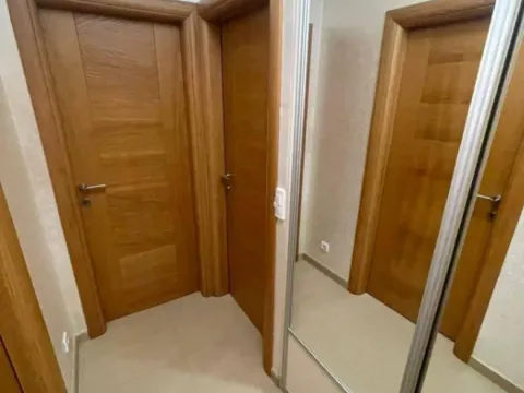 Izdavanje, dvosoban stan, 70m², City Kej, Podgorica - image 6