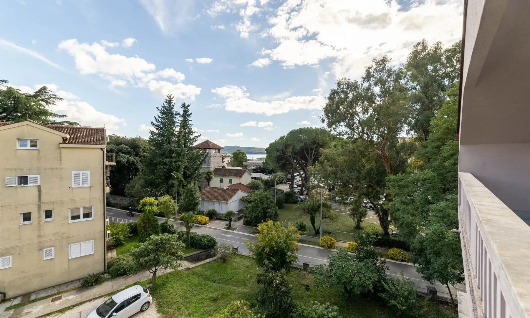 Prodaja, dvosoban stan, 66m², Centar, Tivat