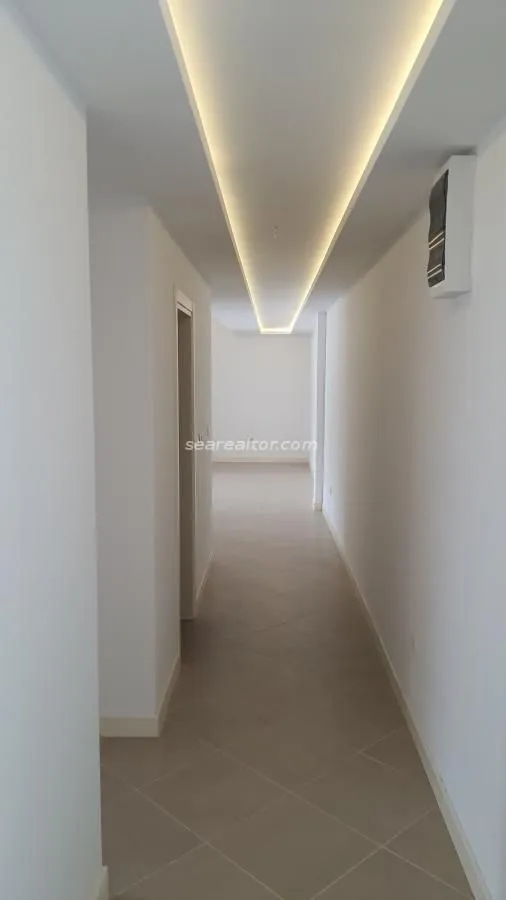 Prodaja, dvosoban stan, 120m², Dobrota, Kotor