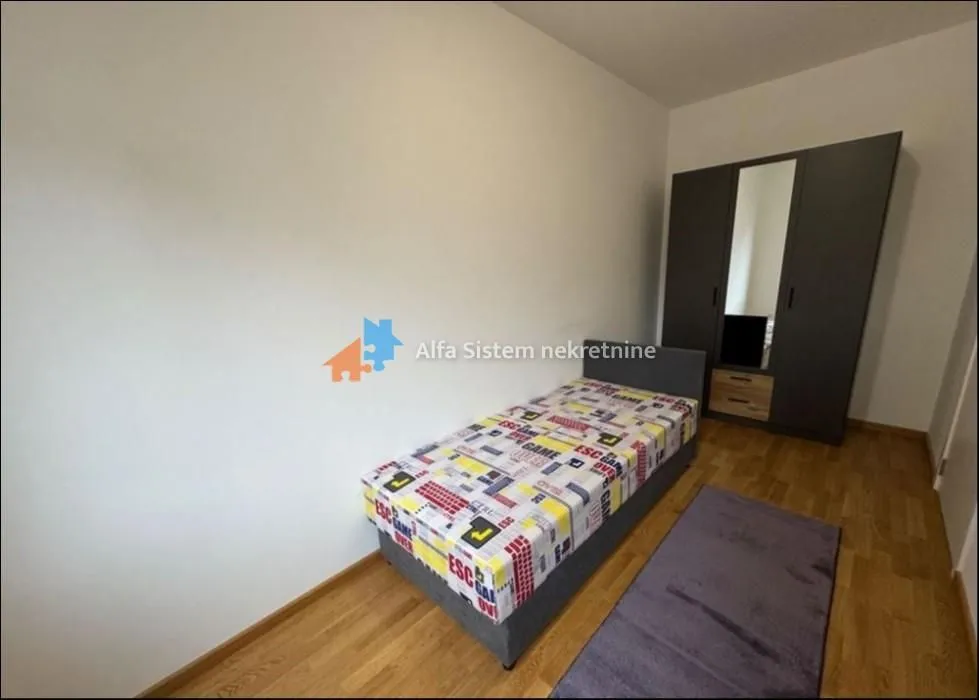 Rent, three bedroom apartment, 57m², Južni Bulevar, Vračar Sve Podlokacije