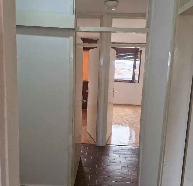 Sale, two bedroom apartment, 58m², Stari Aerodrom, Podgorica