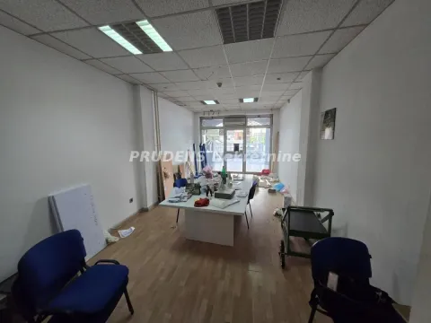 Prodaja, poslovni prostor, 34m², Novi Beograd Blok 10, Novi Beograd Sve Podlokacije - image 6