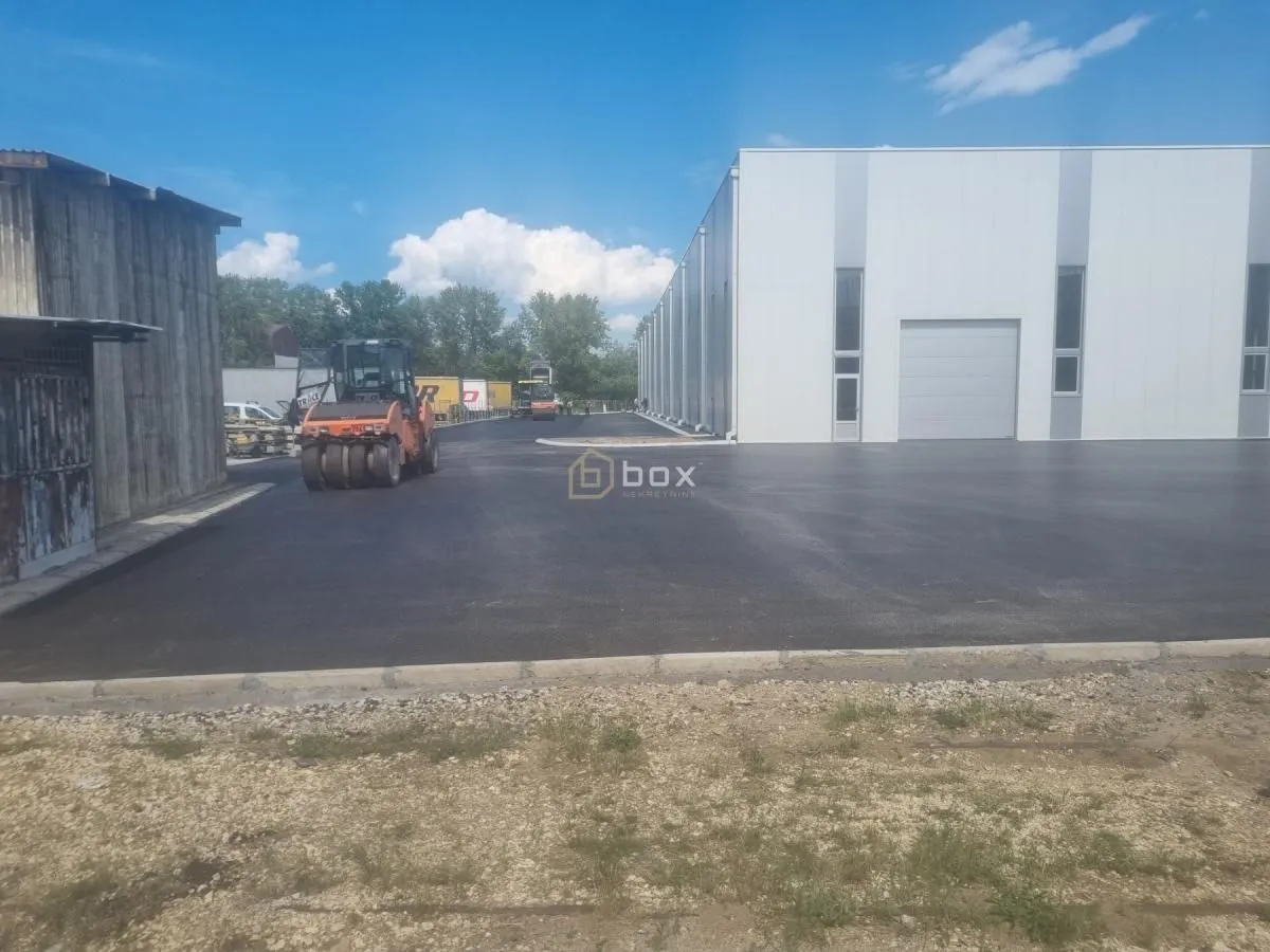 Izdavanje, poslovni prostor, 3939m², Leskovac, Srbija