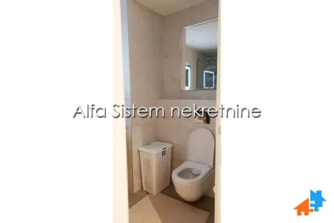 Rent, two bedroom apartment, 55m², Savski Venac, Beograd - image 17