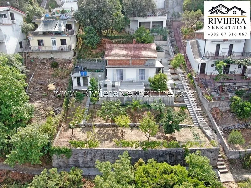 Prodaja, kuća, 100m², Njivice, Herceg Novi